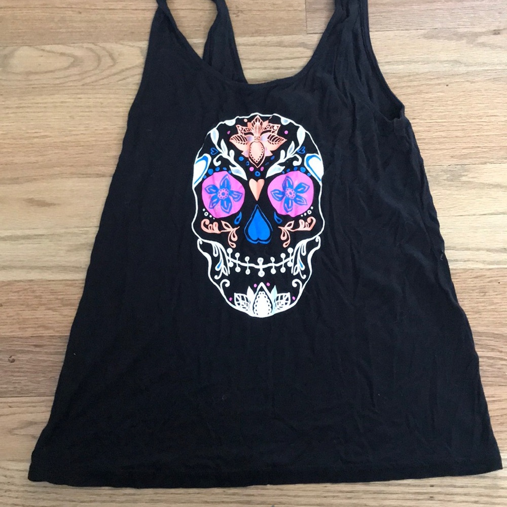 Skull tank